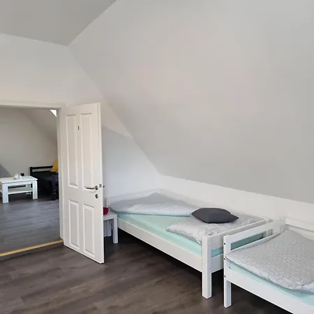 Rentcenter79 *